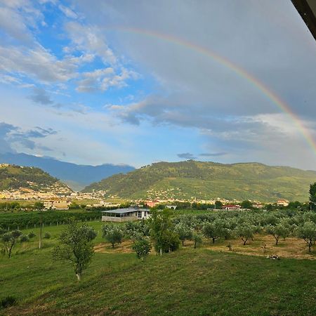 Guesthouse Iljaz เบราท ภายนอก รูปภาพ