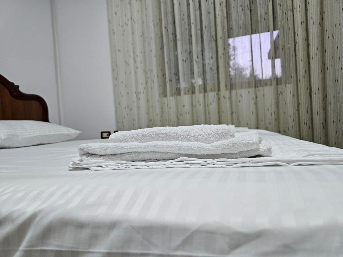 Guesthouse Iljaz เบราท ภายนอก รูปภาพ