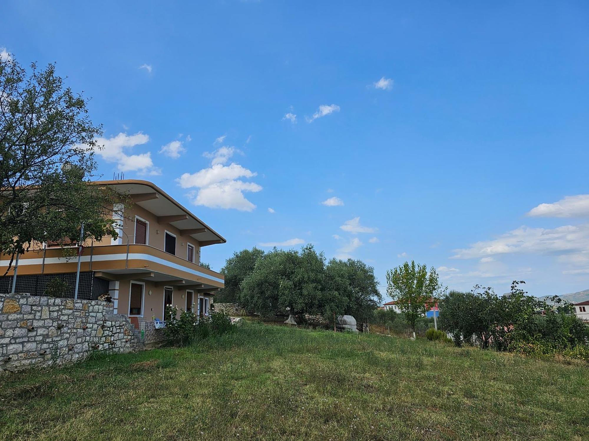 Guesthouse Iljaz เบราท ภายนอก รูปภาพ